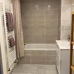 Apartment T3 Et Paisible A Annecy